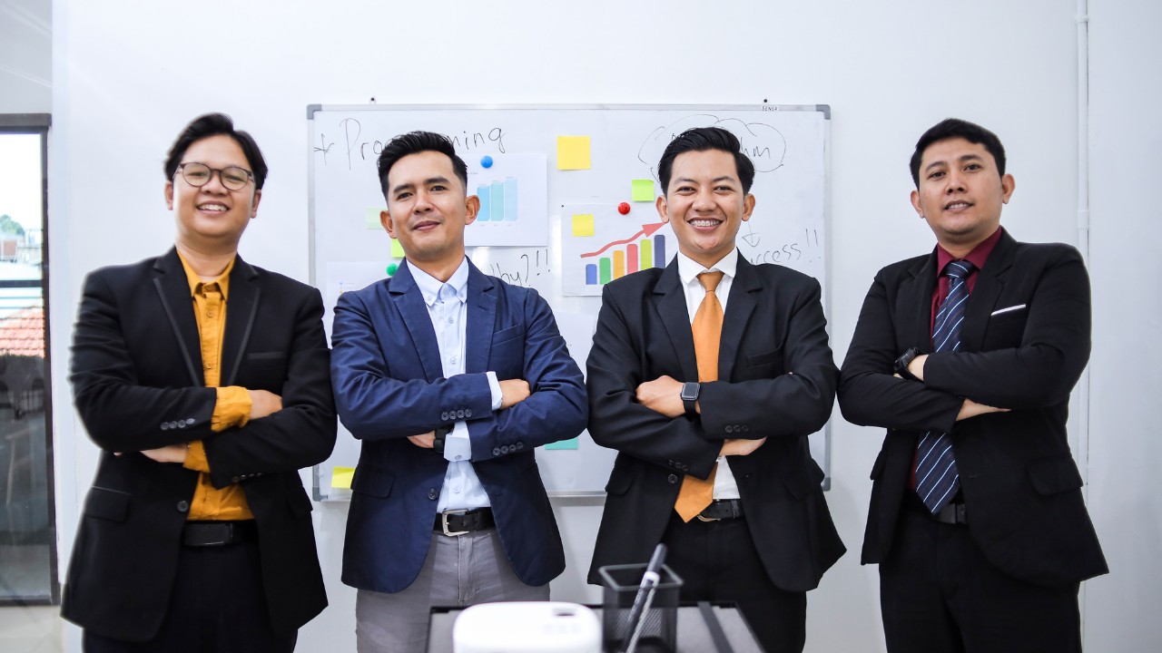 Phân biệt Chi nhánh và Công ty con: Lựa chọn để mở rộng quy mô an toàn